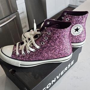 NIB - Converse Women's Speckled Purple High-Tops 10